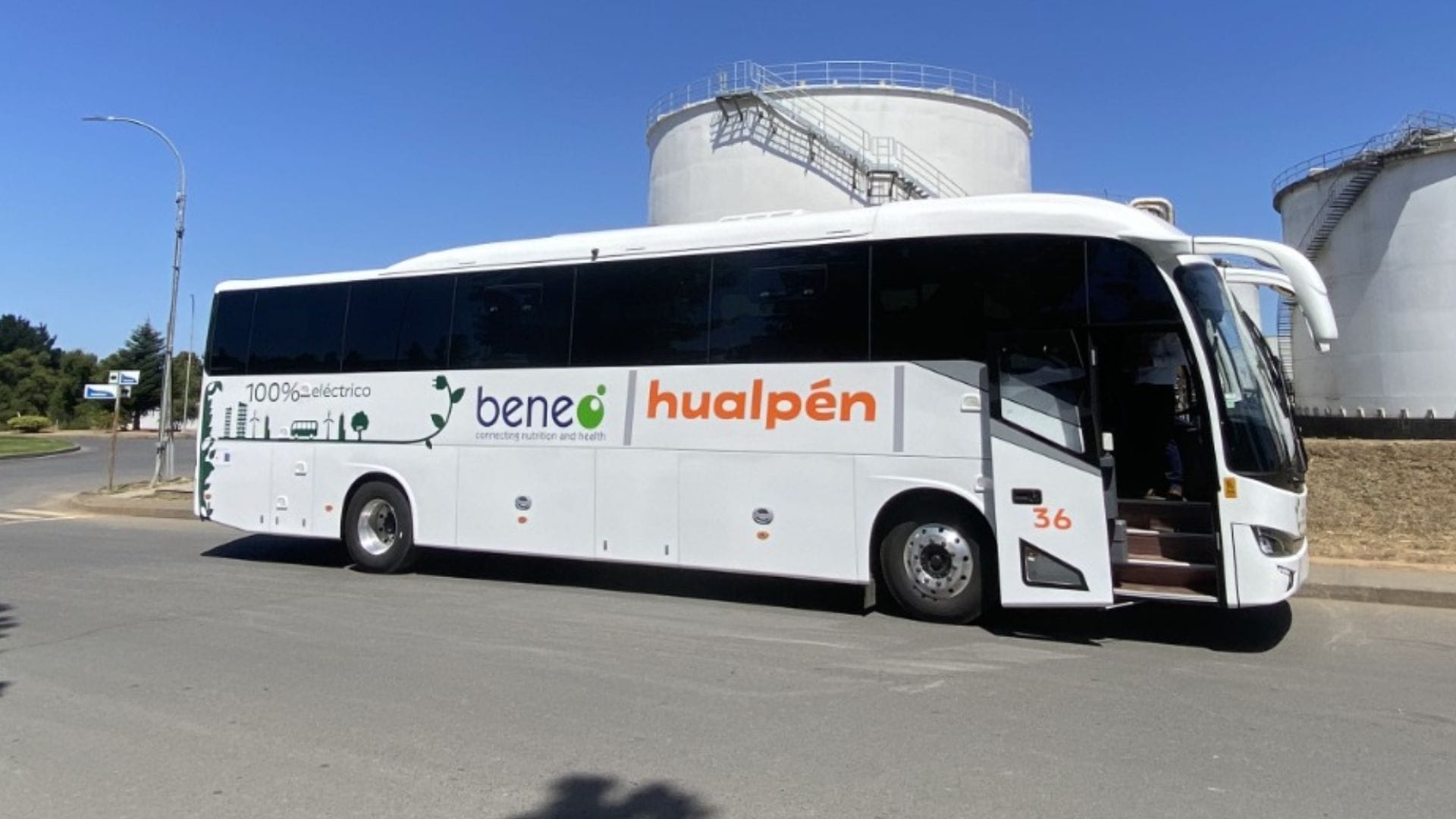 Electromovilidad como un hito medioambiental: Renovación de flotas de buses eléctricos impacta a trabajadores de Biobío y Ñuble