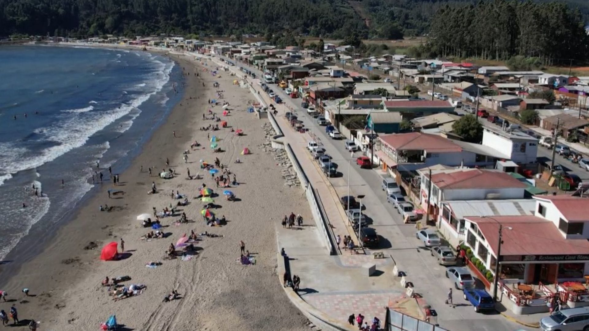 Renovación del borde costero de Playa Colcura estará lista en marzo