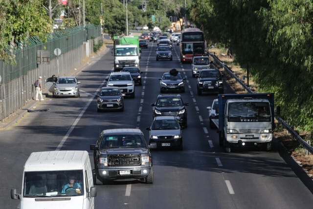 ¿Cómo debe ser el grabado de patente en los vidrios de tu auto? Lo que dice el reglamento