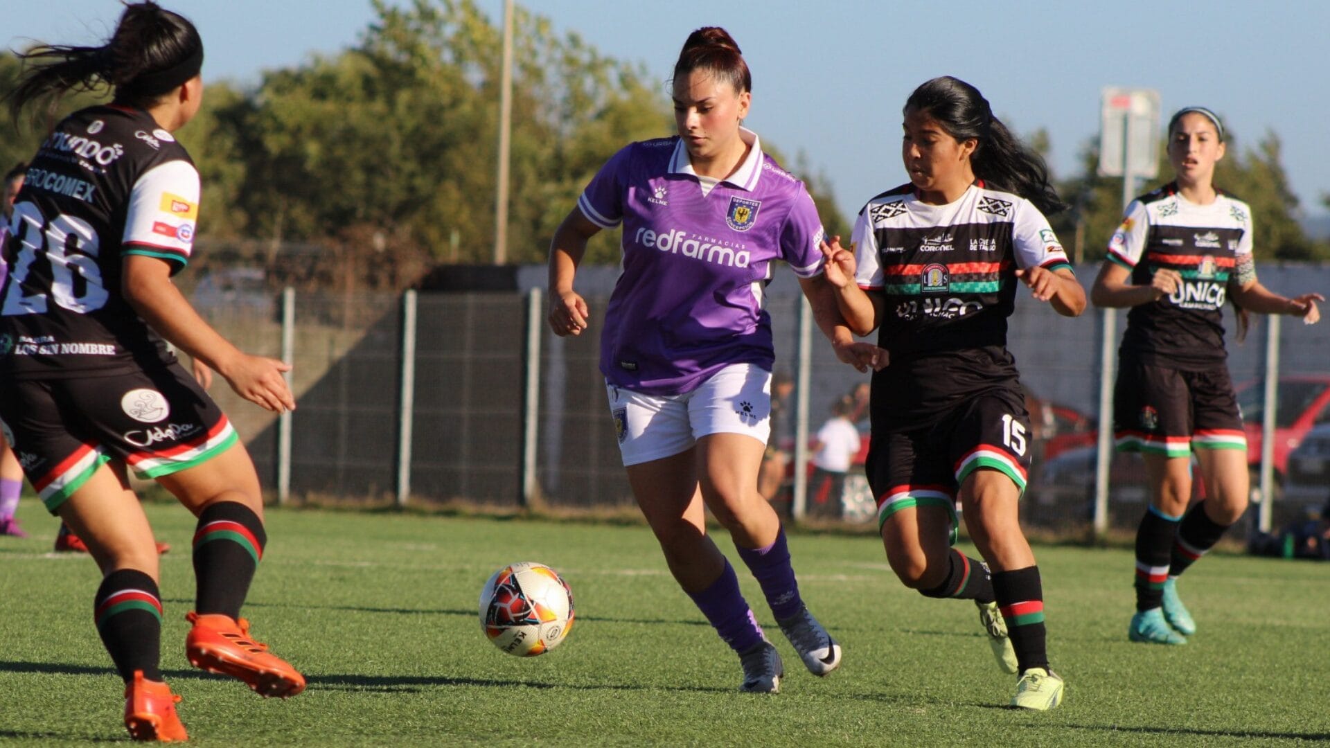 Liga de Fútbol Femenino Único de Camanchaca inició con triunfos de Fernández Vial y Deportes Concepción