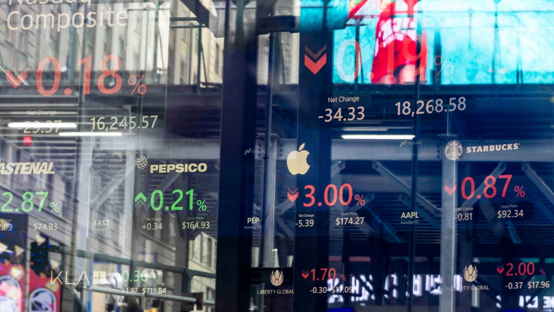 El euro sigue al alza tras caer la producción industrial en la eurozona