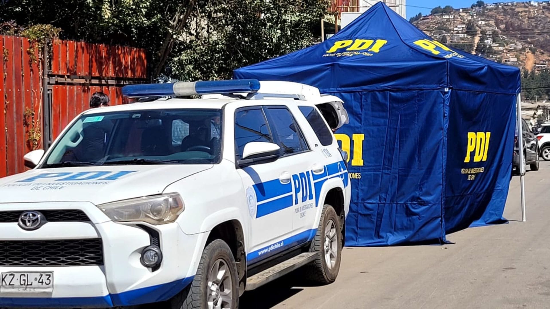 Homicidio en Viña del Mar: Investigan muerte de hombre apuñalado afuera de su casa