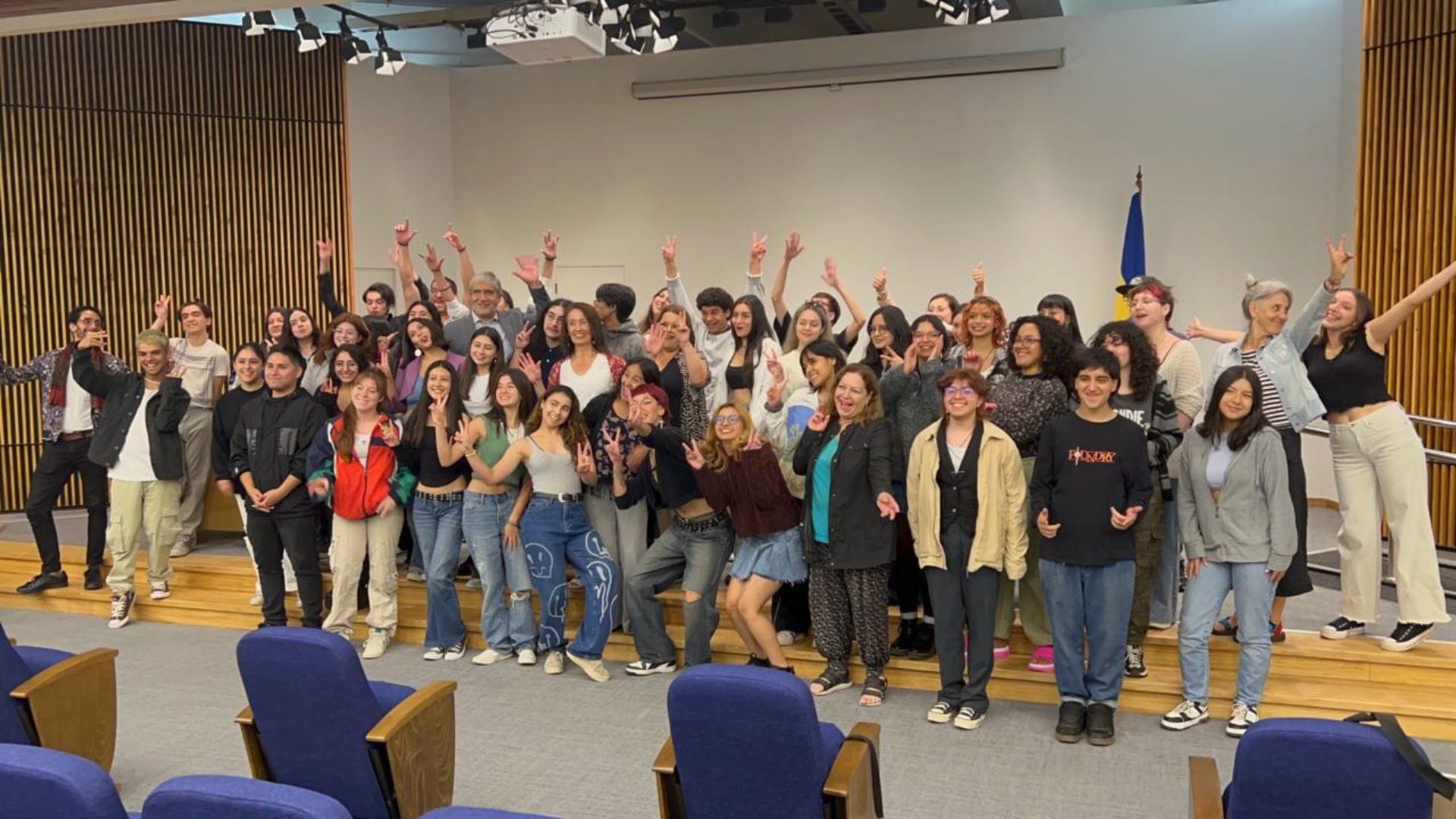 “Es fundamental para descentralizar”: Mundo artístico valora la reapertura de la carrera de teatro en la UdeC