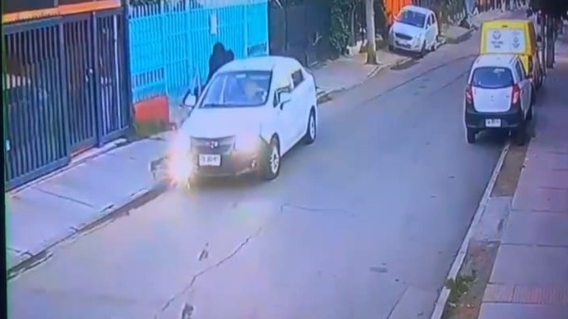 Delincuentes asaltaron y trataron de secuestrar a dos niñas en Maipú: Iban camino al colegio
