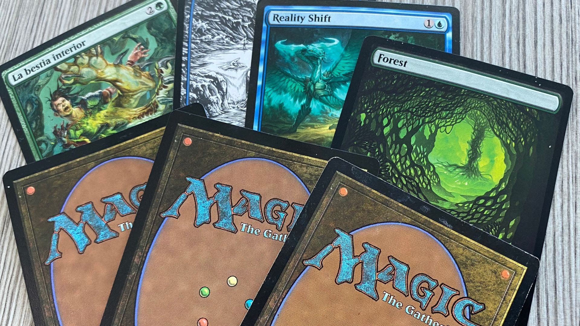 Penquistas molestos por demora en envíos de cartas Magic desde el extranjero