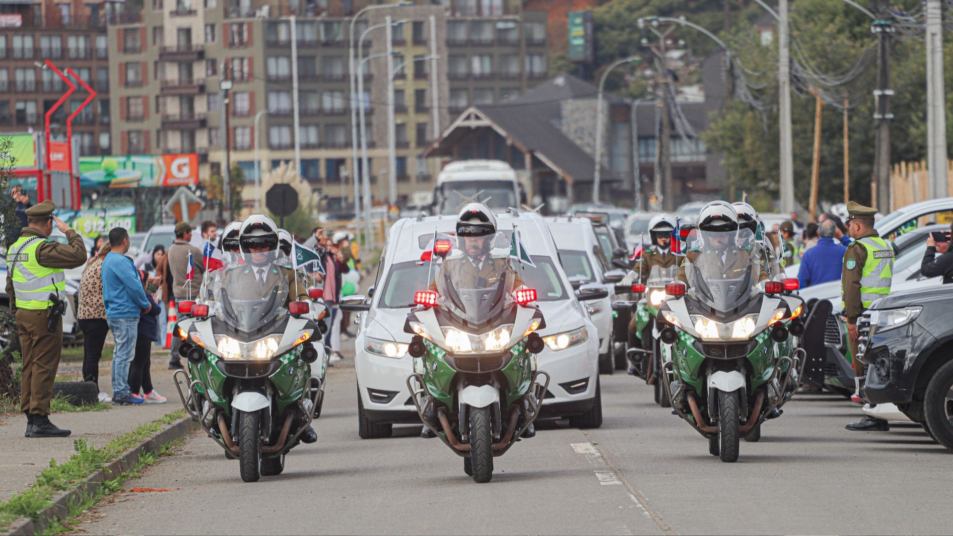 El último adiós de los carabineros asesinados en Cañete: Despiden a los mártires de la institución