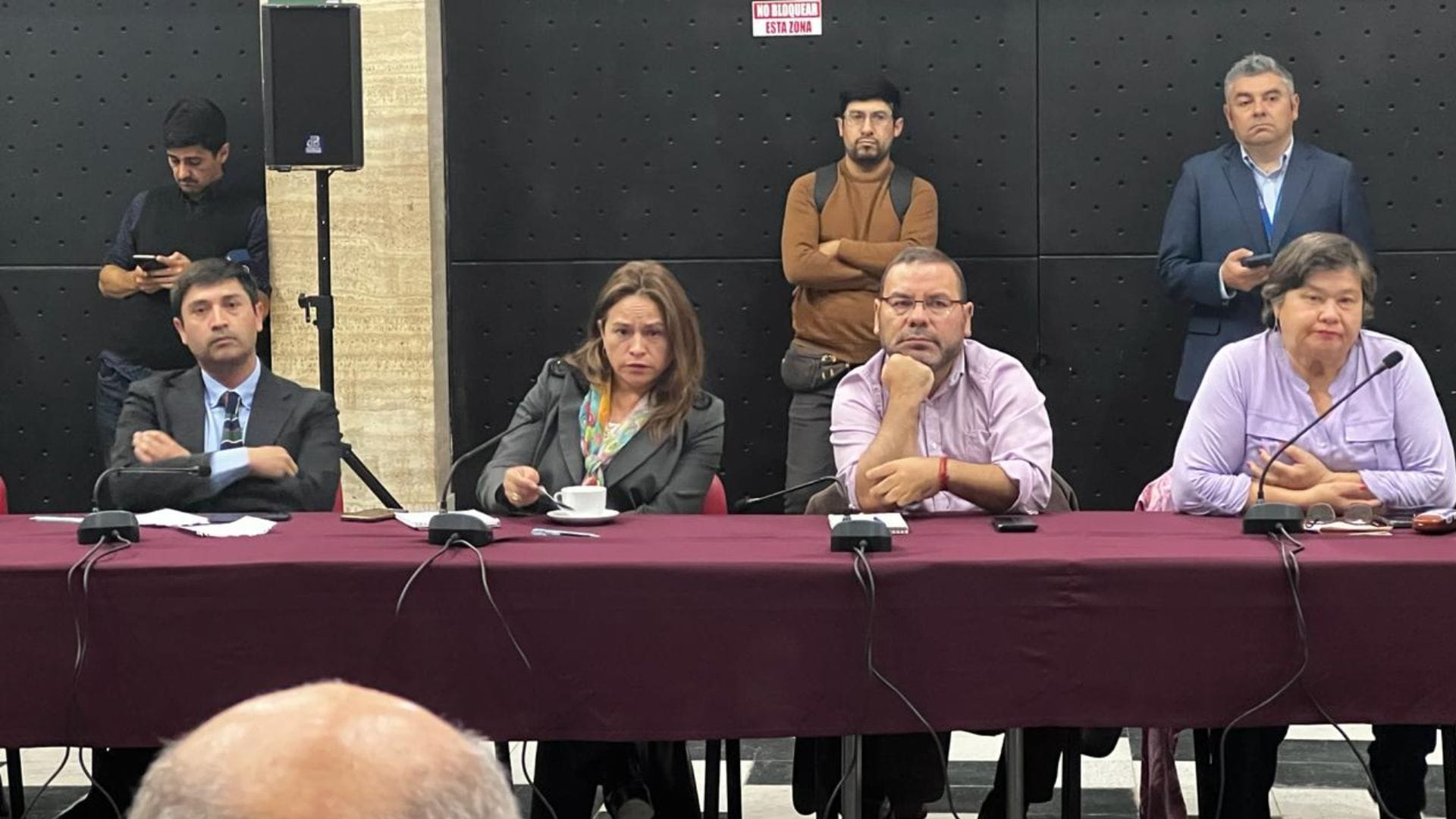 Demócratas enreda las negociaciones con el PC para la presidencia de la Cámara de Diputados