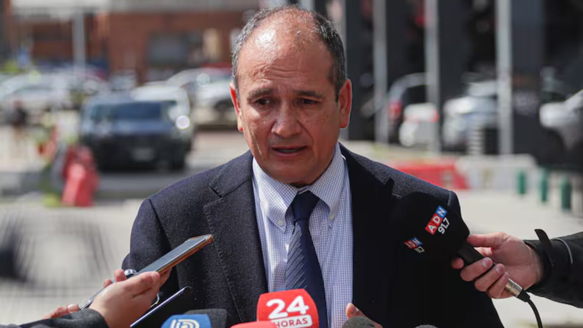 “Pena de muerte a quienes asesinen policías”: Gobernador Rodrigo Díaz insta al gobierno a presentar proyectos de ley que protejan a Carabineros