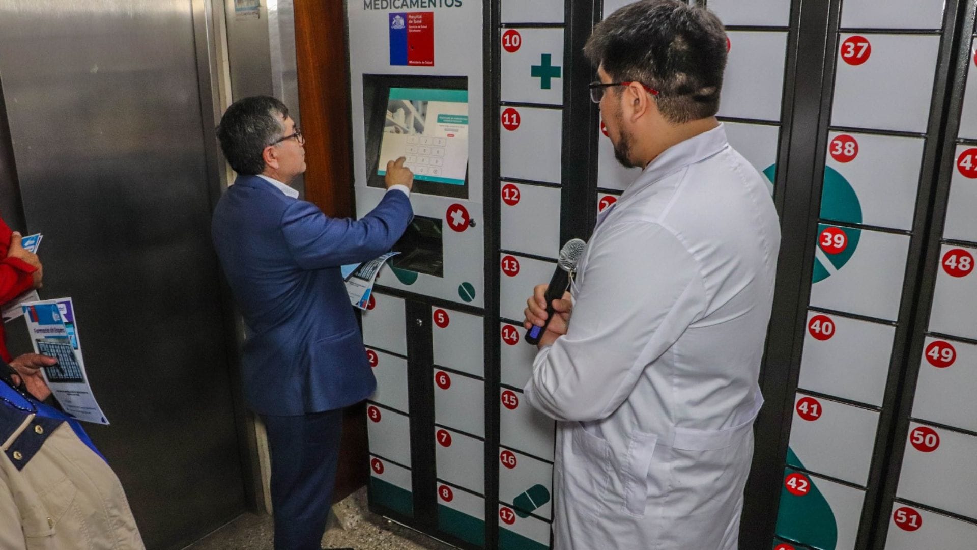 “Farmacia sin espera”: Hospital de Tomé inaugura dispositivo para agilizar entrega de medicamentos