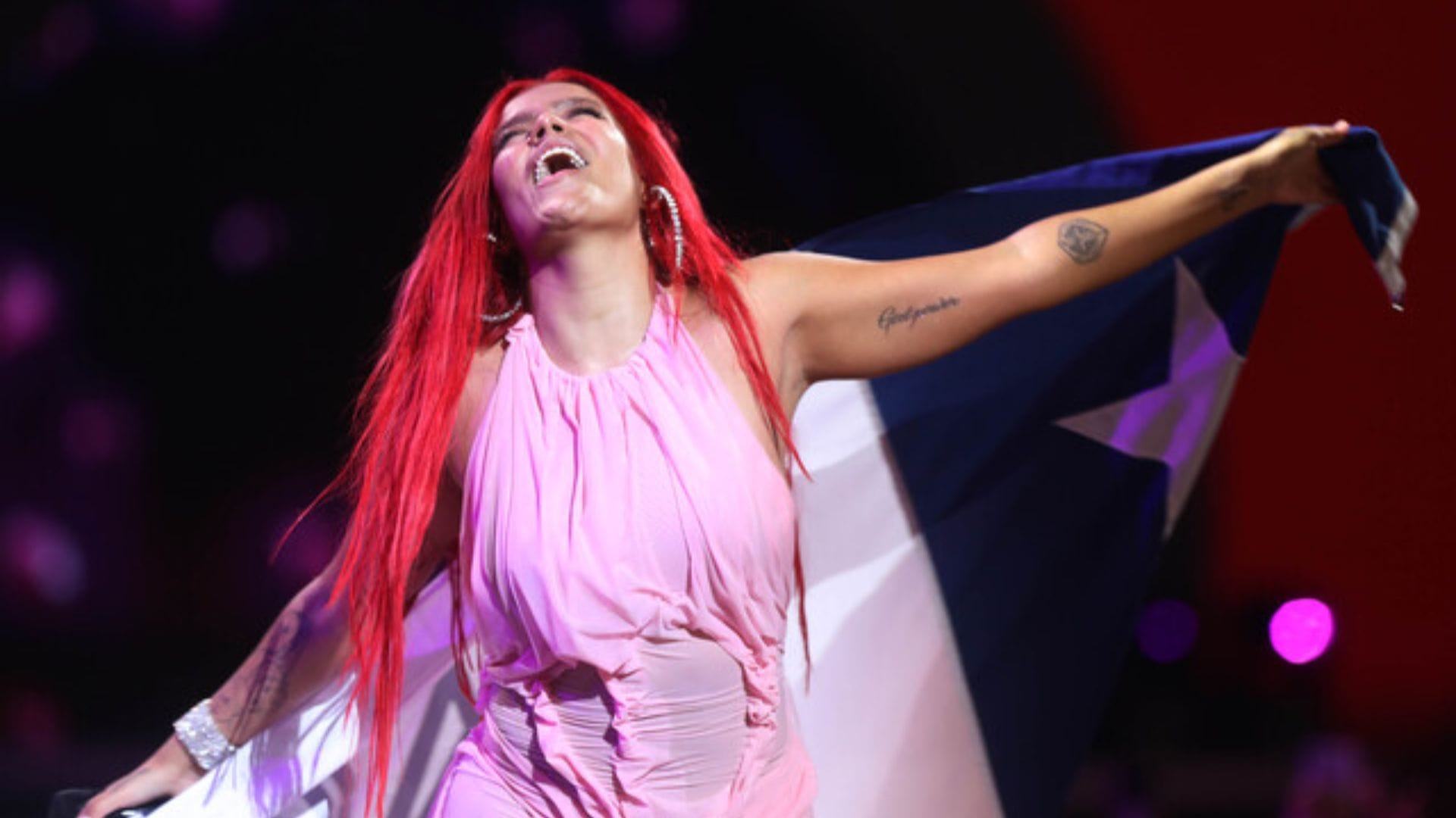 Karol G en Chile: ¿Quién es la chilena que teloneará a “La Bichota”?