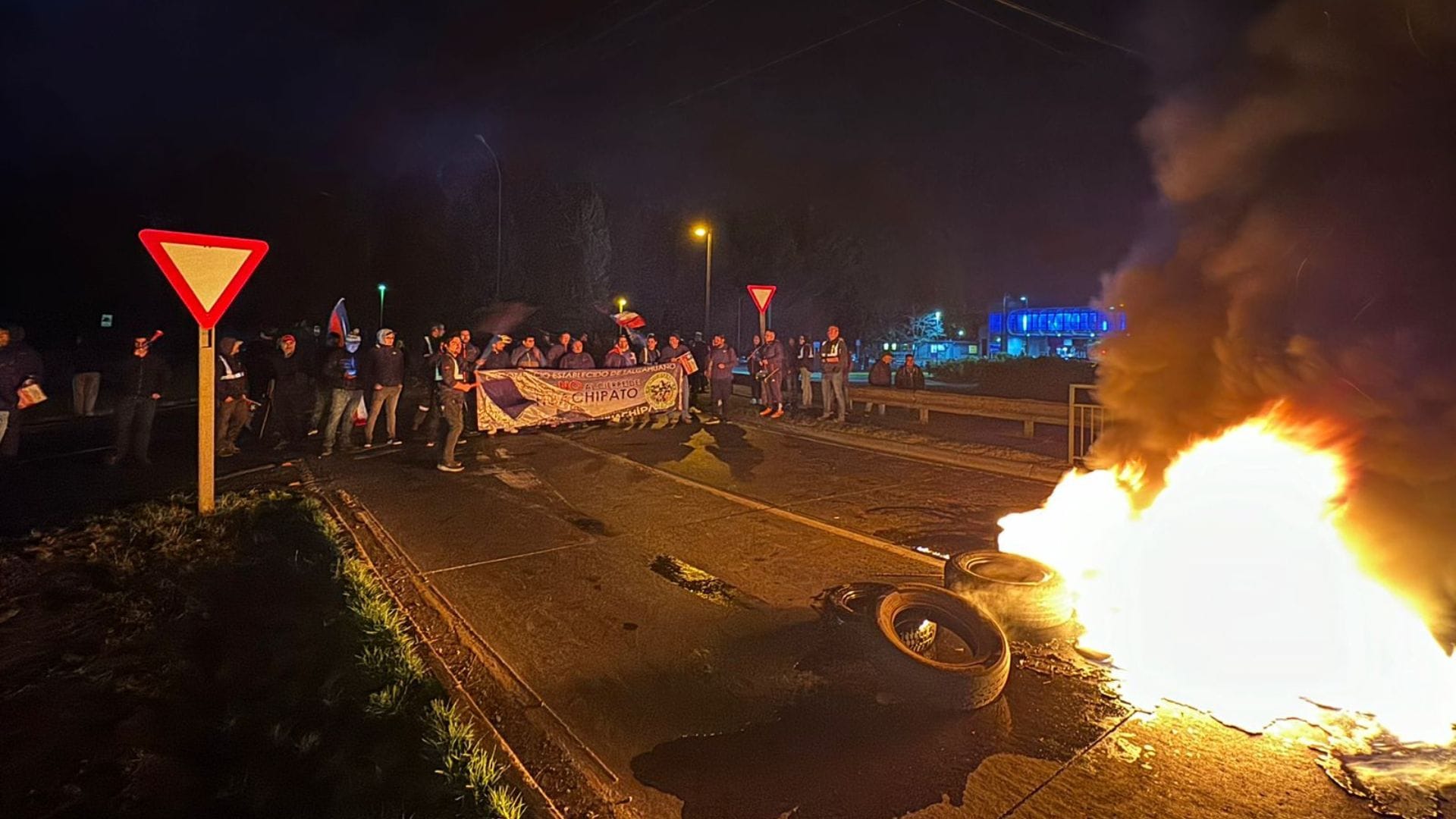 Protestas por Huachipato causan enormes tacos y malestar: Acereros piden comprensión