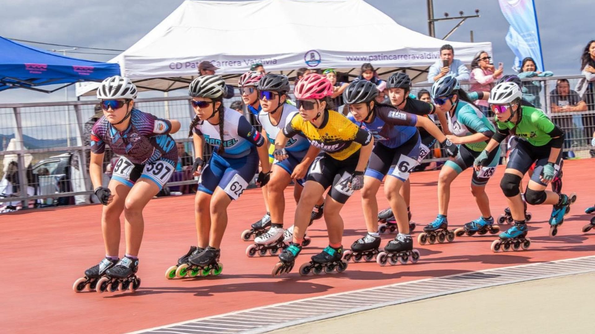 Campeonato de Patín Carrera en Coronel debuta con más de 400 corredores de todo Chile