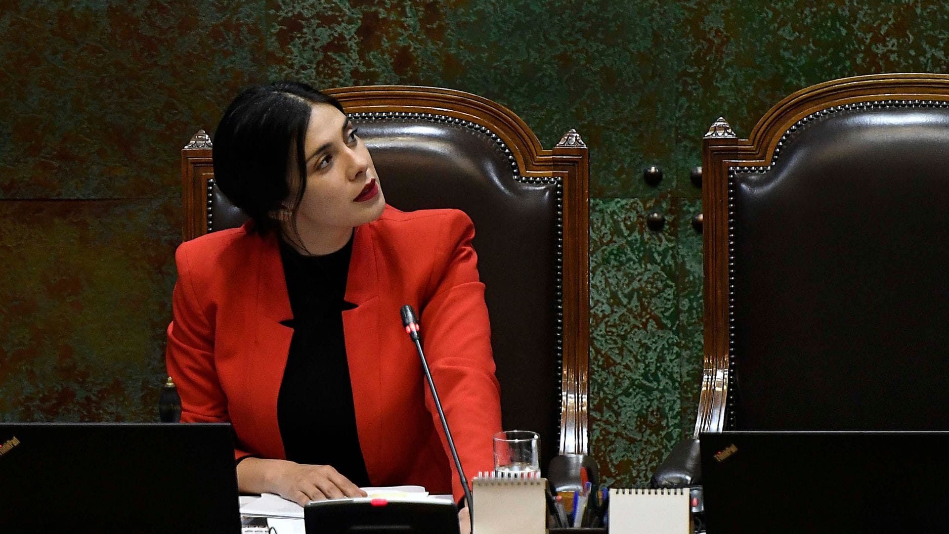 Editorial: Karol Cariola, la primera PC en ser presidenta de la Cámara de Diputados y Diputadas