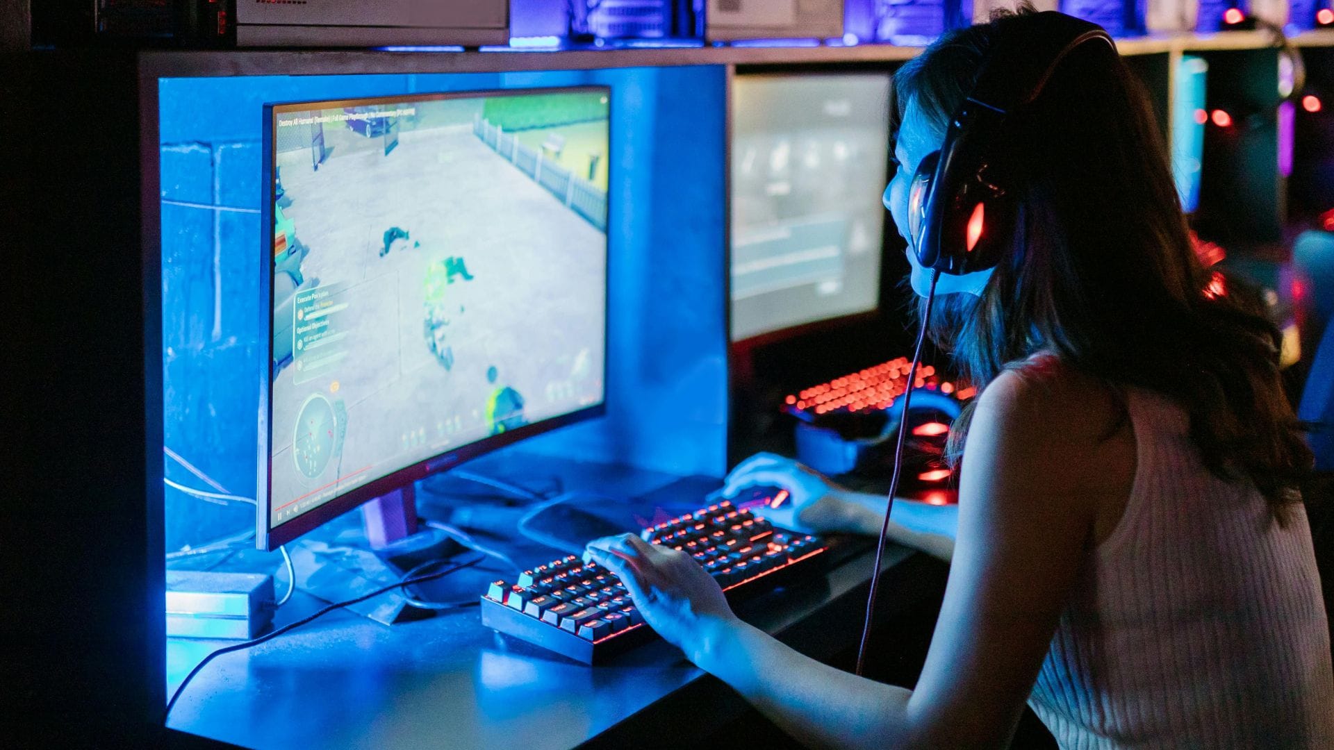 Encuesta revela discriminación y acoso en juegos en línea: Mujeres son las más afectadas