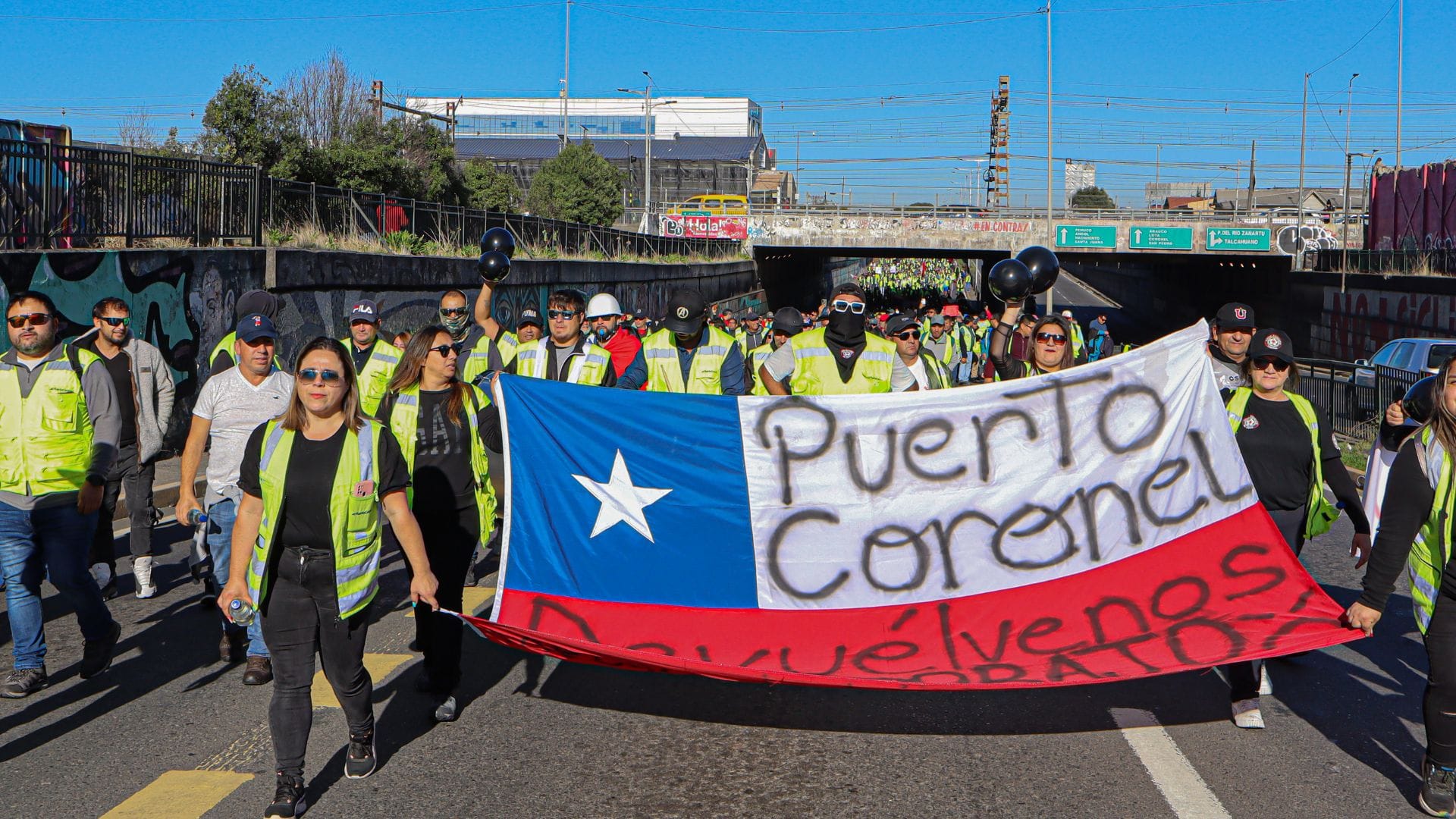 Más de 20 días sin acuerdos: Sigue el paro de los trabajadores del Puerto Coronel