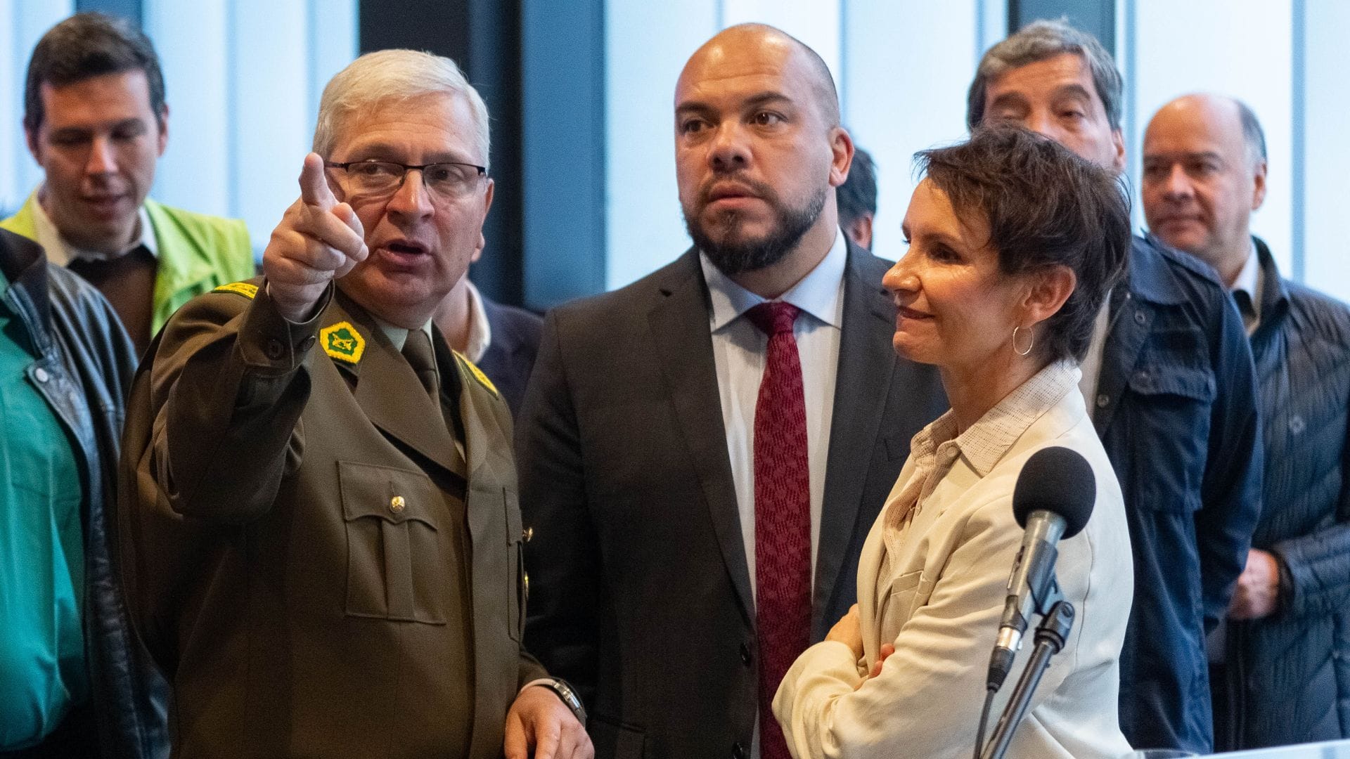 Ministra Tohá descarta renuncia del general Yáñez: “No puede haber cambio en el mando de Carabineros”