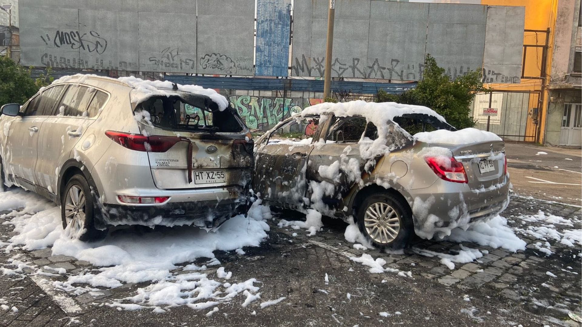 Dejan bajo internación provisional al hombre que habría incendiado 2 automóviles en Concepción