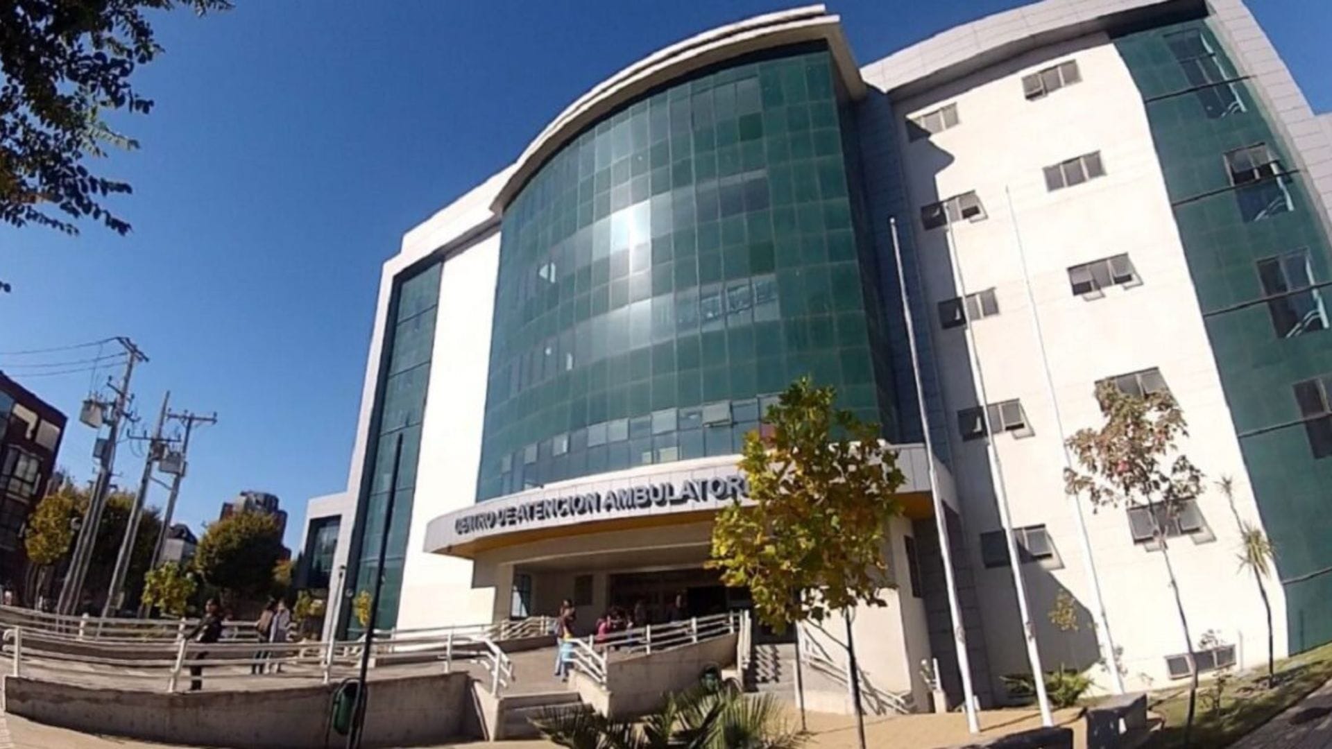 Bebé fue hallado sin signos vitales por su propia madre en Hospital Regional de Concepción: Acusan negligencia por “bajar volumen a monitores”