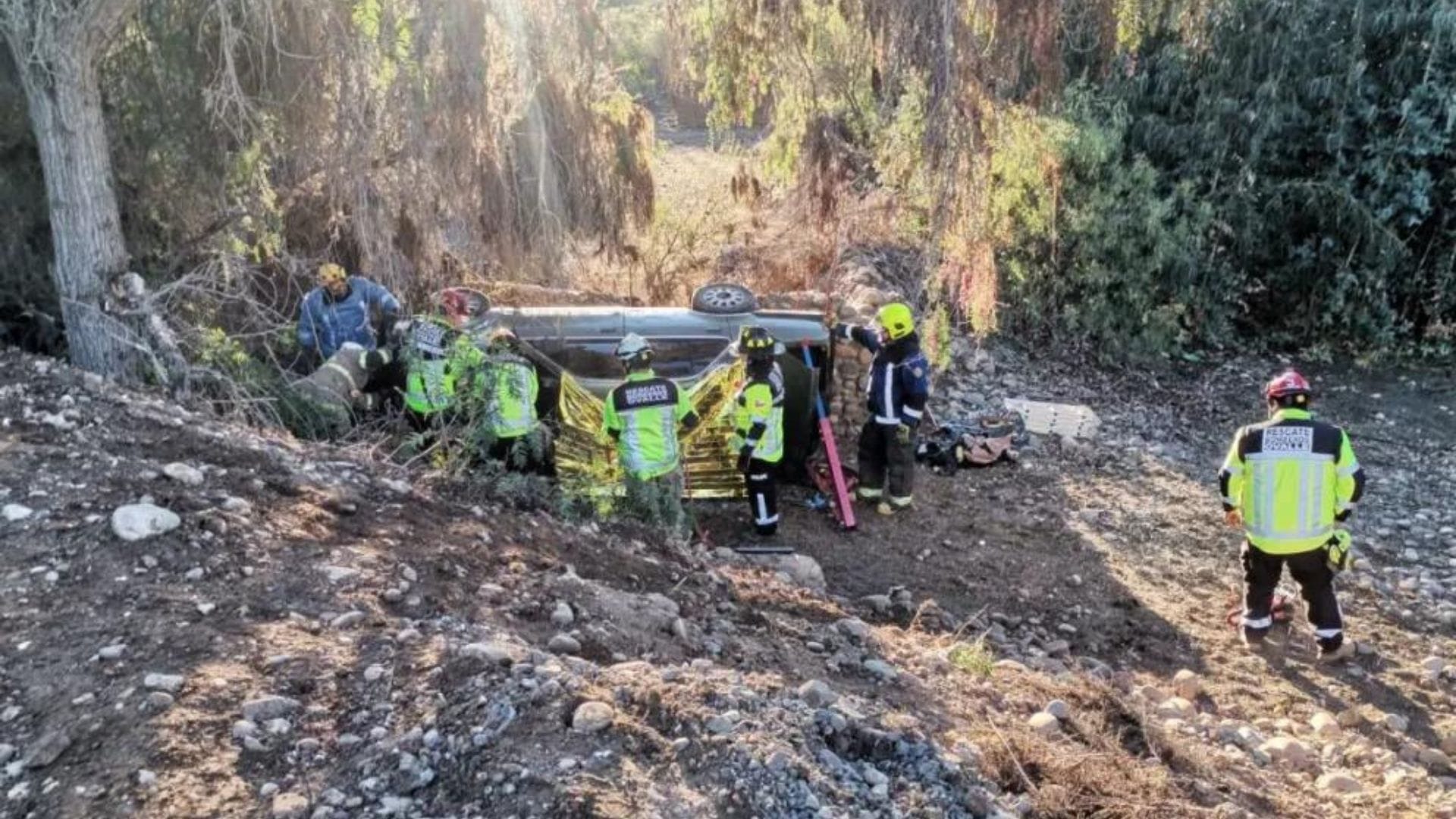 Vehículo sufrió volcamiento hacia un costado del camino: Fatal accidente automovilístico deja una persona fallecida en Ovalle