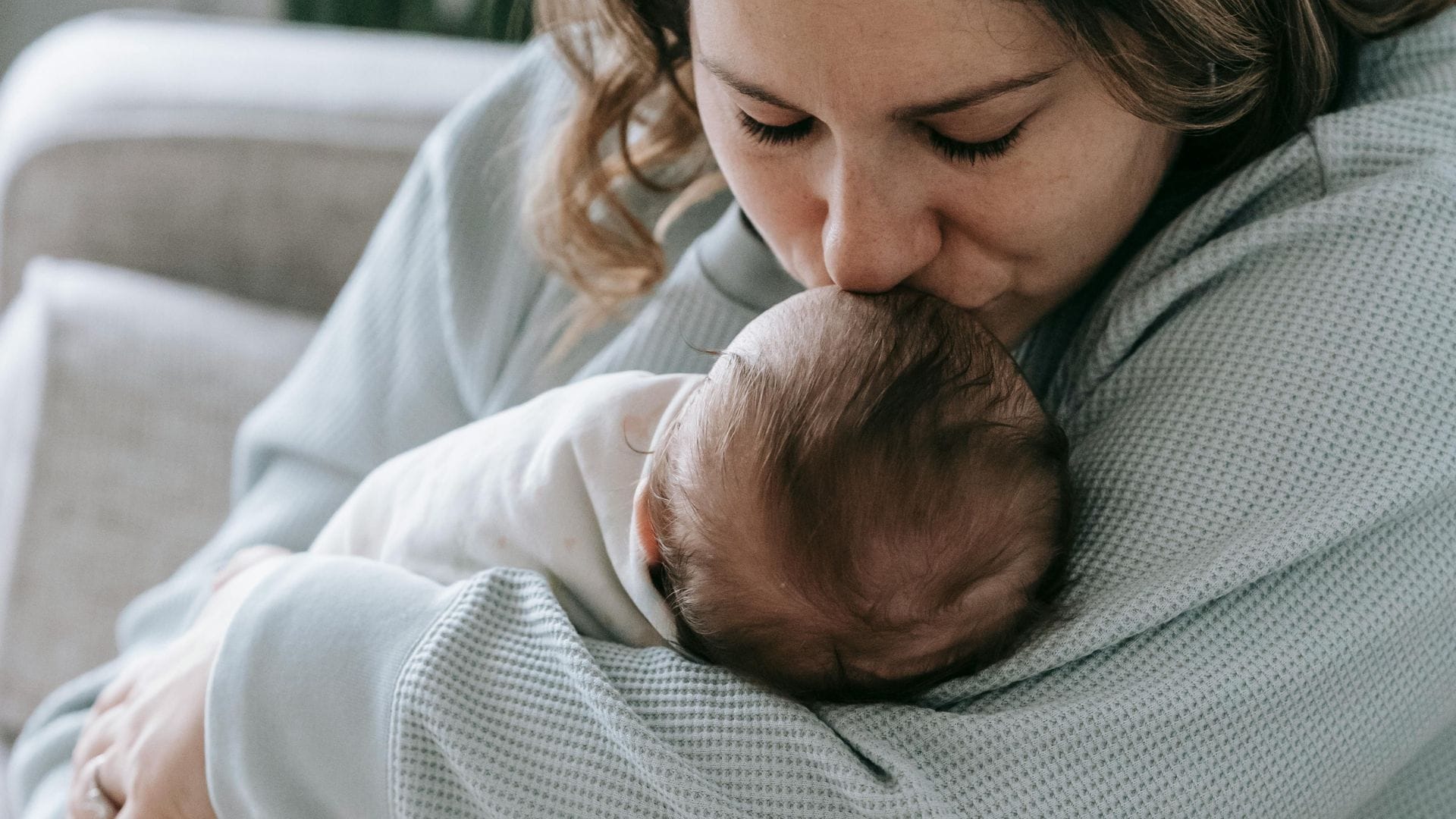 ¿Cómo compatibilizar el trabajo con la maternidad?: Empresas presentes en el Biobío dan el ejemplo con sus esfuerzos para lograrlo