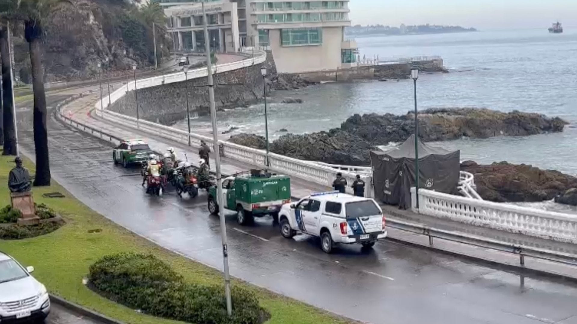 Encuentran cuerpo en roqueríos de Viña del Mar: Cadáver presenta lesiones