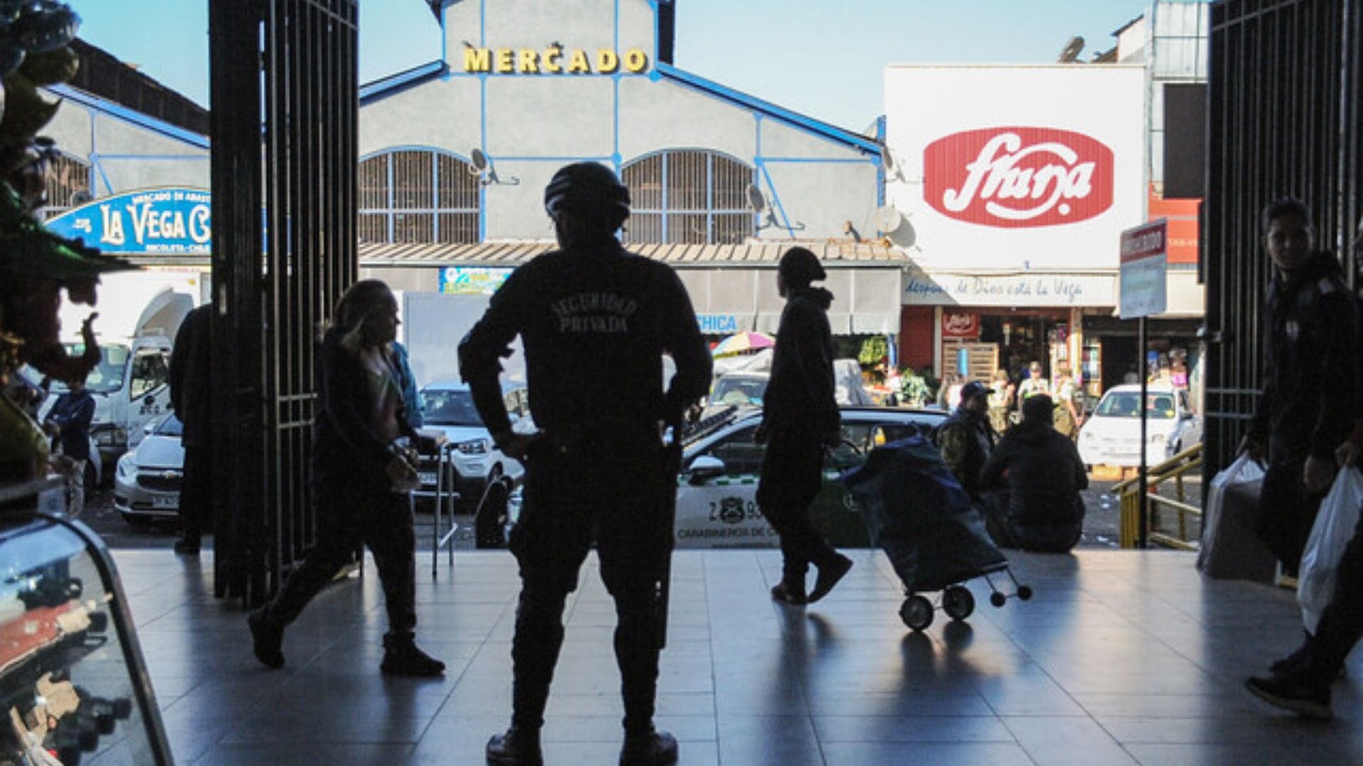 Indagan homicidio en la Vega Central de Recoleta: Hombre murió tras ser apuñalado
