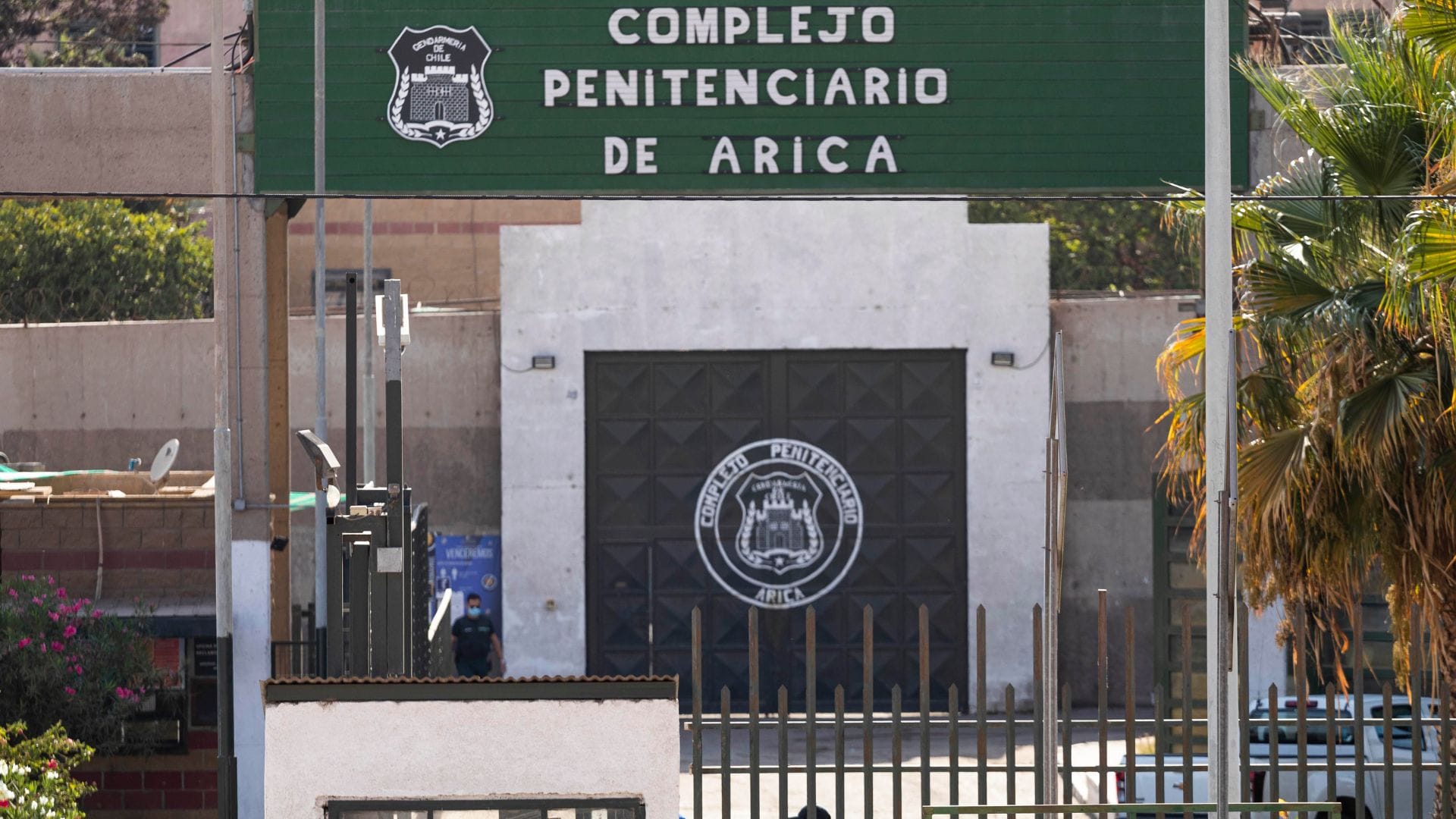 Indagan muerte por arma cortopunzante en penal de Arica durante una riña