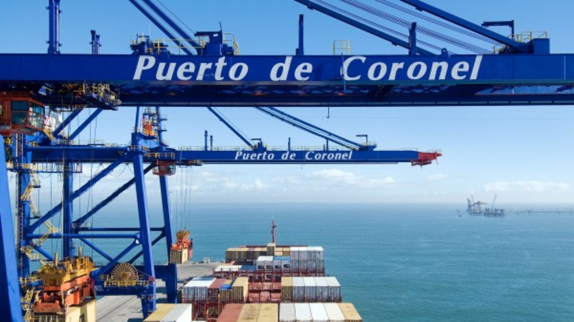 Puerto Coronel acelera proceso de normalización de operaciones a un mes del fin de la toma