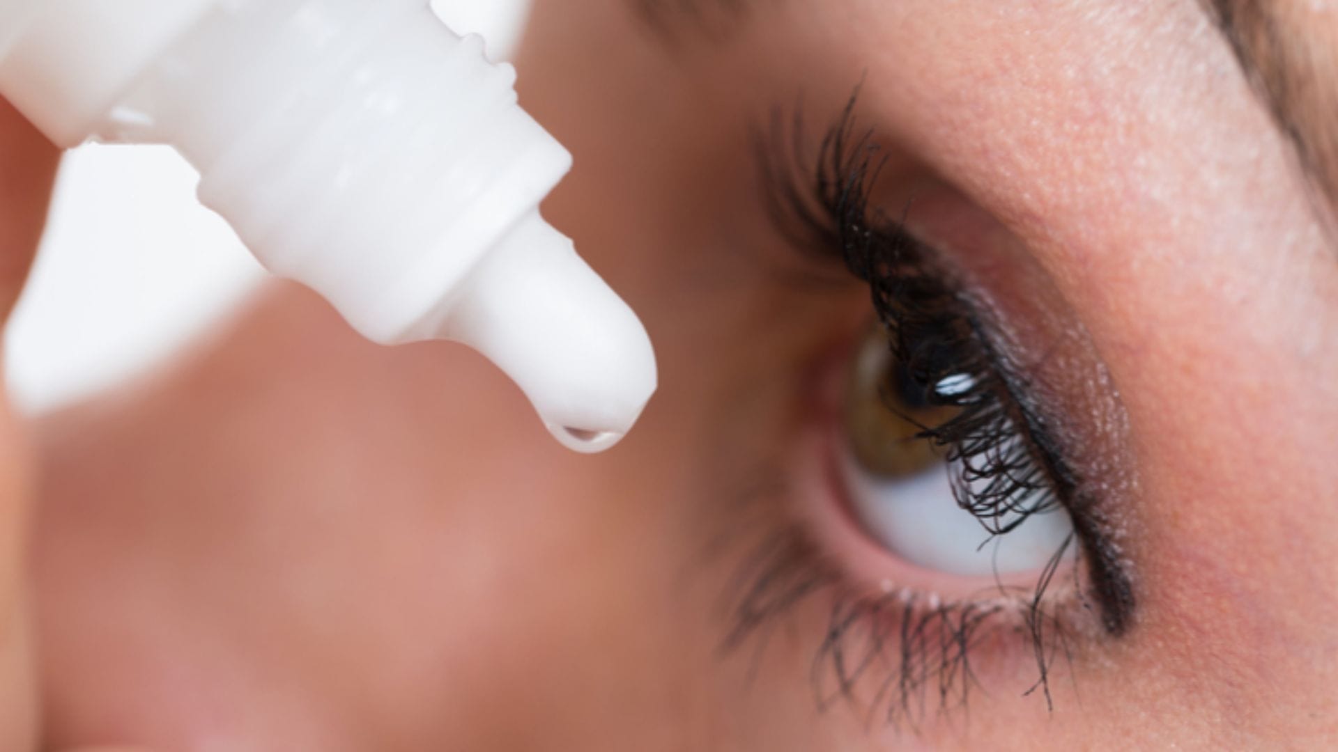 Retiran del mercado gotas para enrojecimiento de los ojos: ¿Cuáles son y cómo reemplazarlas?