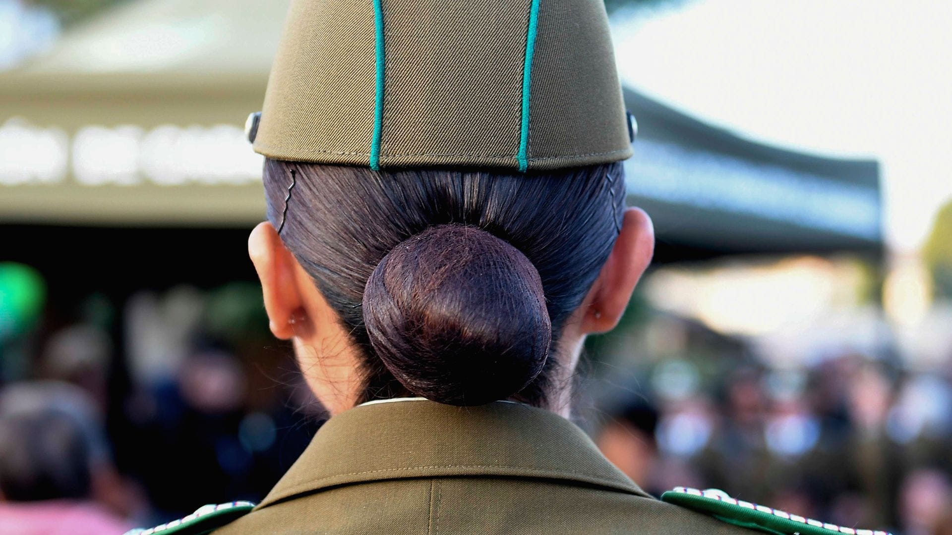 Delincuentes atacan a carabinera de franco que estaba desarmada y con sus hijos en La Reina