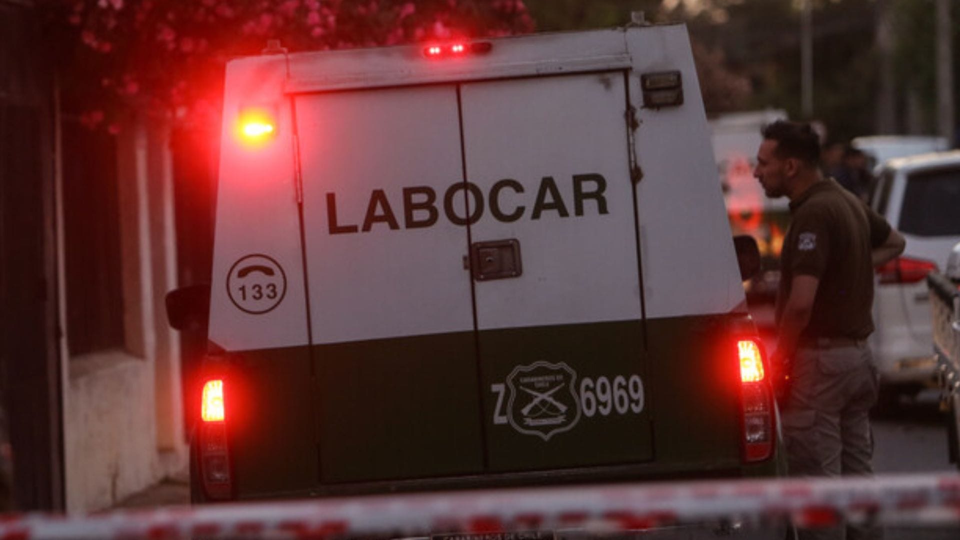 Funcionario PDI frustró asalto a vivienda en Puente Alto: Le disparó a delincuentes y uno de ellos murió