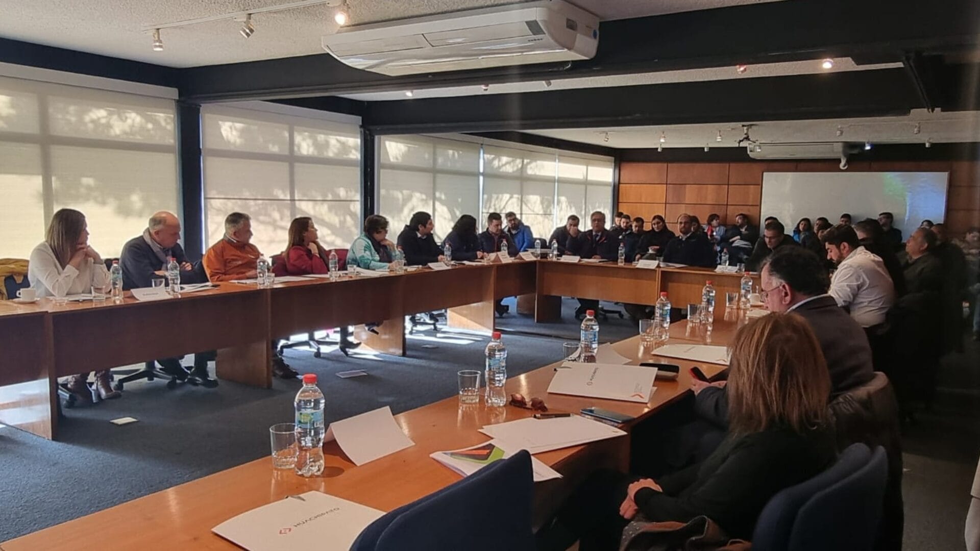 Concretan reunión entre autoridades del Biobío y trabajadores de Siderúrgica Huachipato: En septiembre se conocerá el arancel definitivo