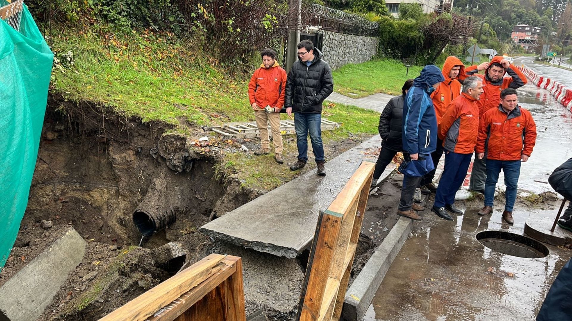 Sistema frontal en el Biobío: Lluvias provocaron socavón en Chiguayante