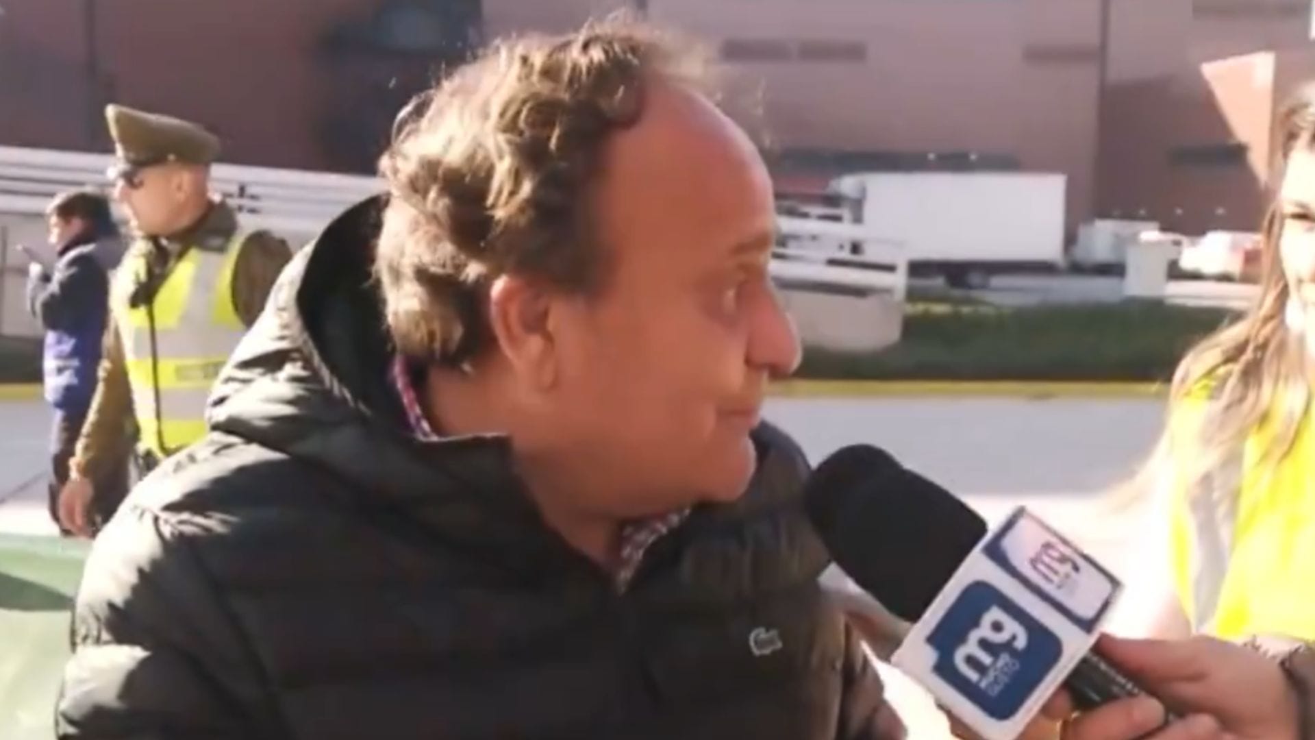 Conocido abogado es sorprendido manejando lujoso vehículo con documentos vencidos desde 2012
