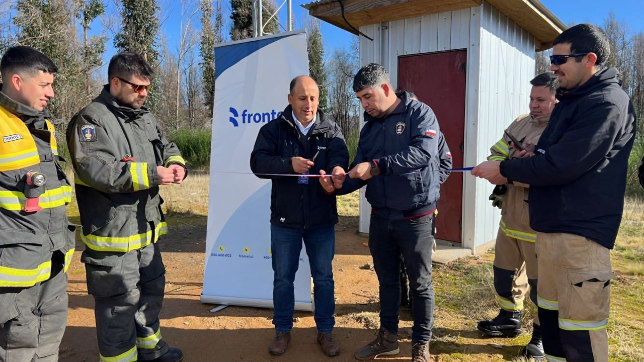 Tras 17 meses del megaincendio: Bomberos de Santa Juana recuperan antena clave para sus comunicaciones