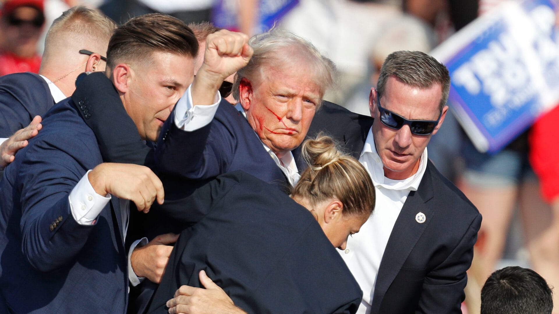 Identifican a joven de 20 años como presunto autor de los disparos contra Donald Trump