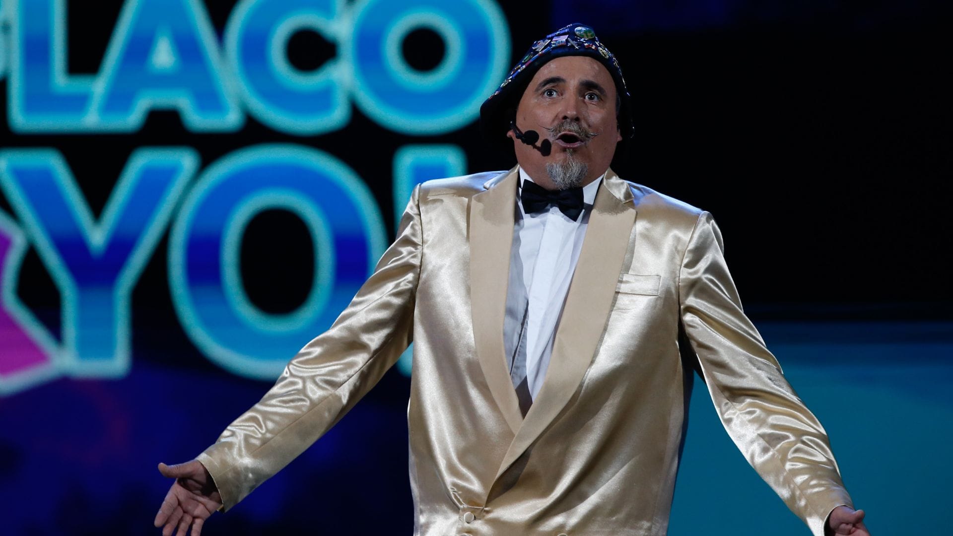 Paul Vásquez se llena de felicitaciones tras compartir importante logro académico