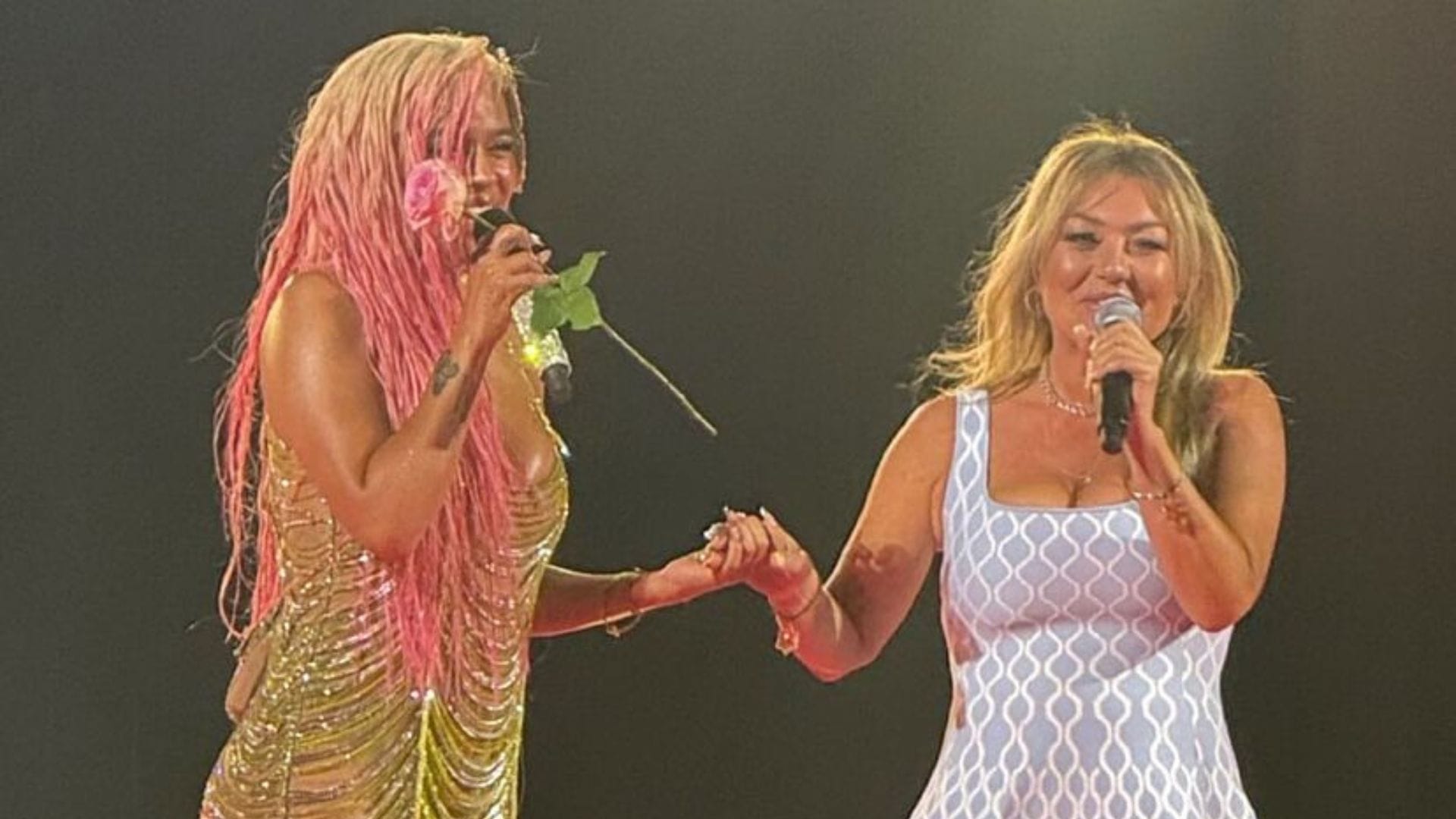 Amaia Montero sorprende con aparición en concierto de Karol G tras dos años de ausencia: Así reaccionó La Oreja de Van Gogh