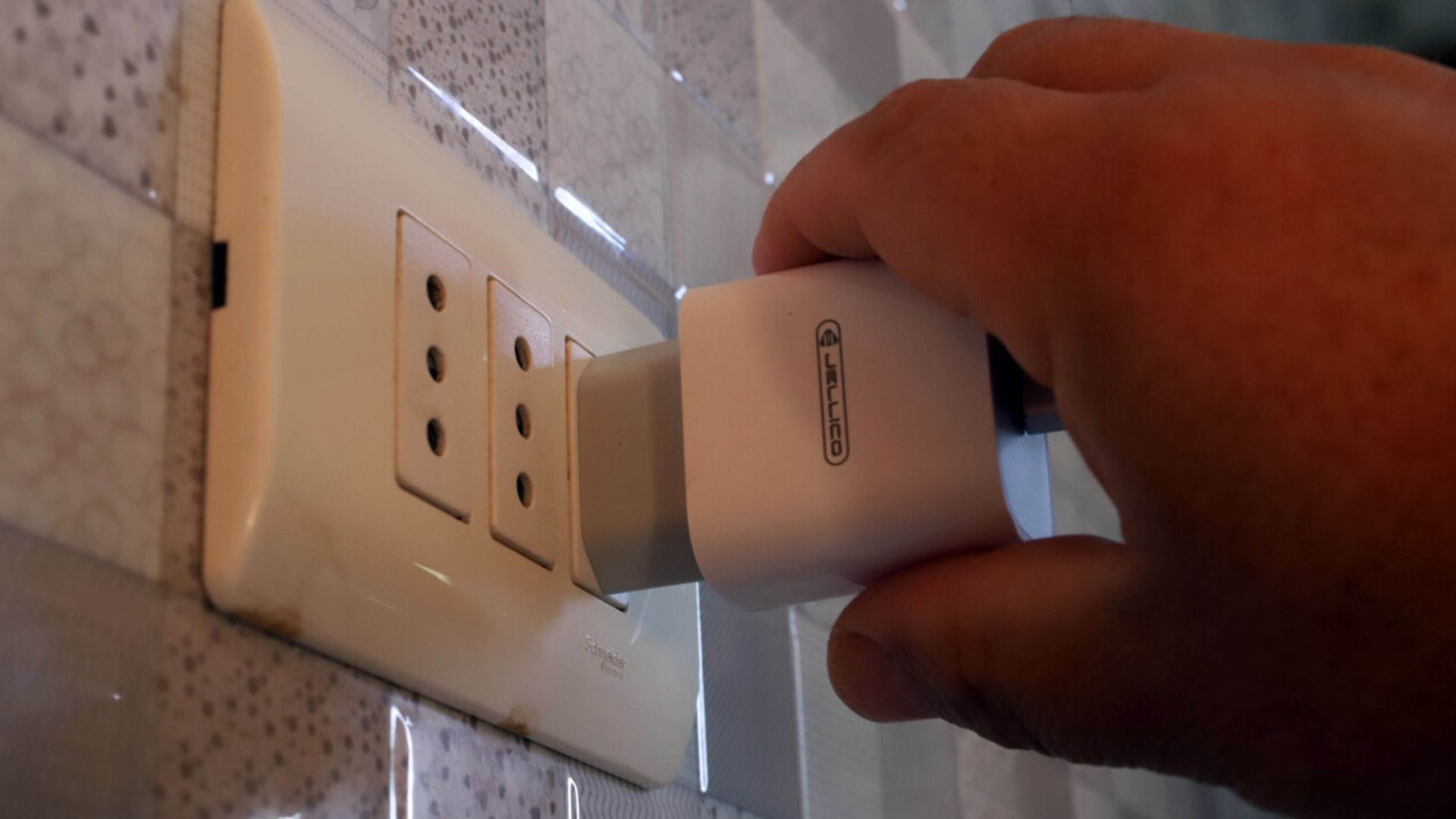 Hualpén entregará carta formal para que se estudie la posibilidad de ser considerados en rebaja de la luz