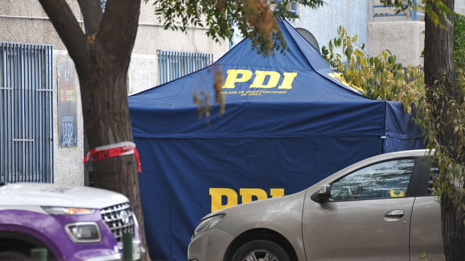 Tragedia en San Joaquín: Hombre muere baleado y su hijo queda gravemente herido tras discusión con vecino