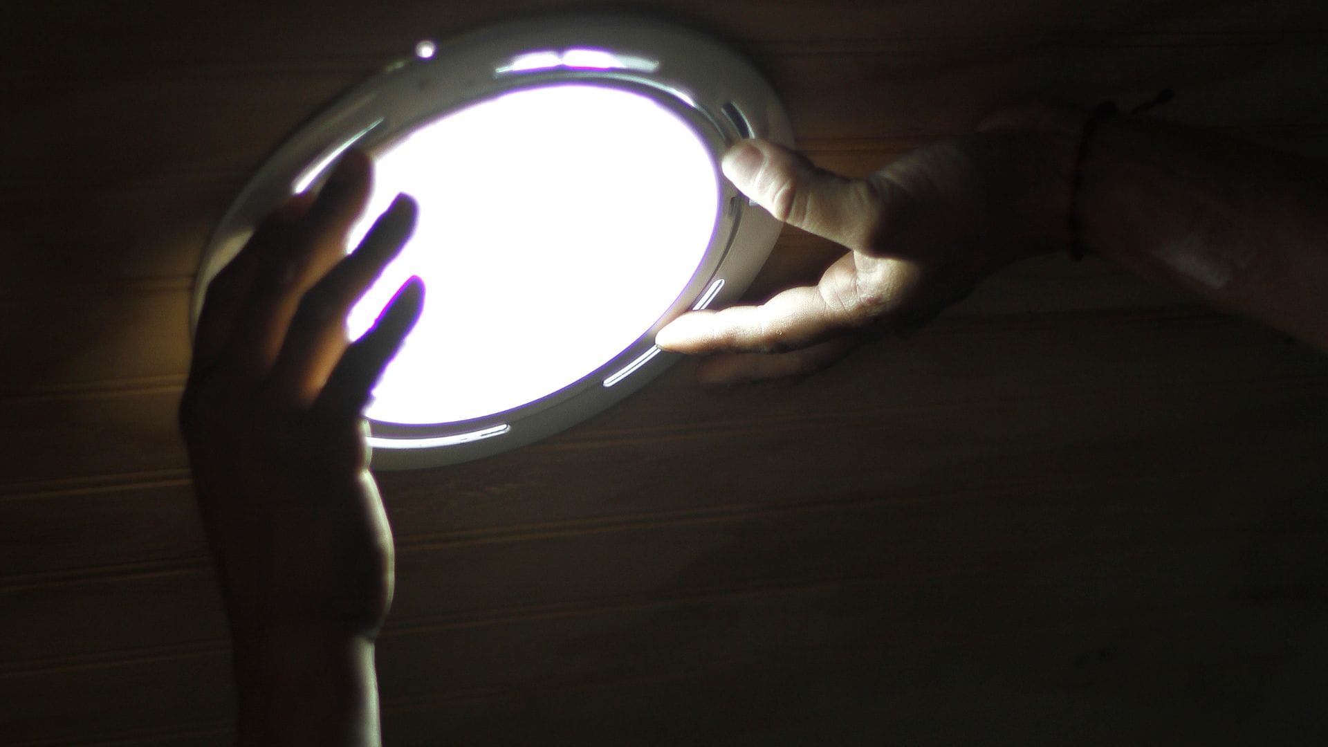 Editorial: Más comunas del país califican para estar exentas del alza de la Tarifa Eléctrica
