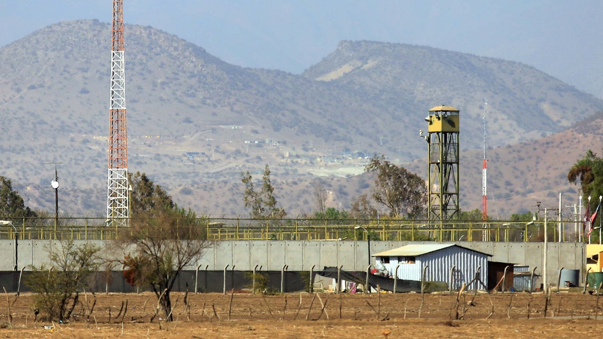 Gobierno descarta convertir Punta Peuco en cárcel de internas embarazadas: “No parece conveniente”