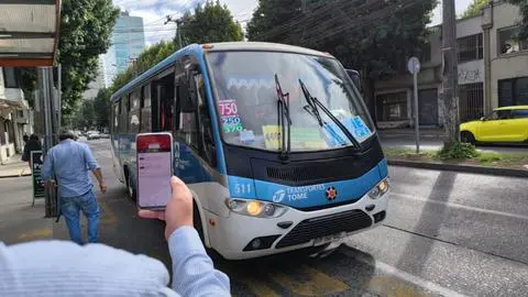 Aumentan la frecuencia y servicios de micros entre Concepción y Tomé en hora punta