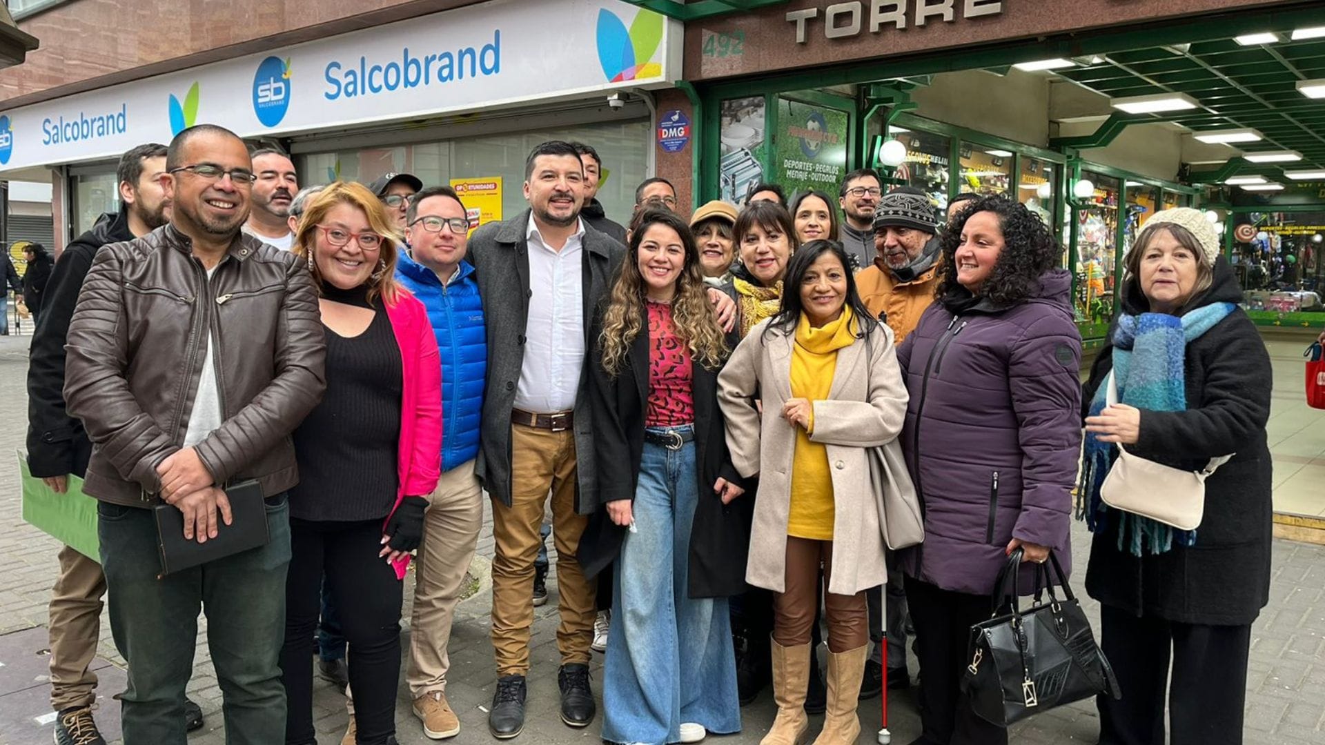 René Betanzo se inscribe como candidato a alcalde por San Pedro de La Paz