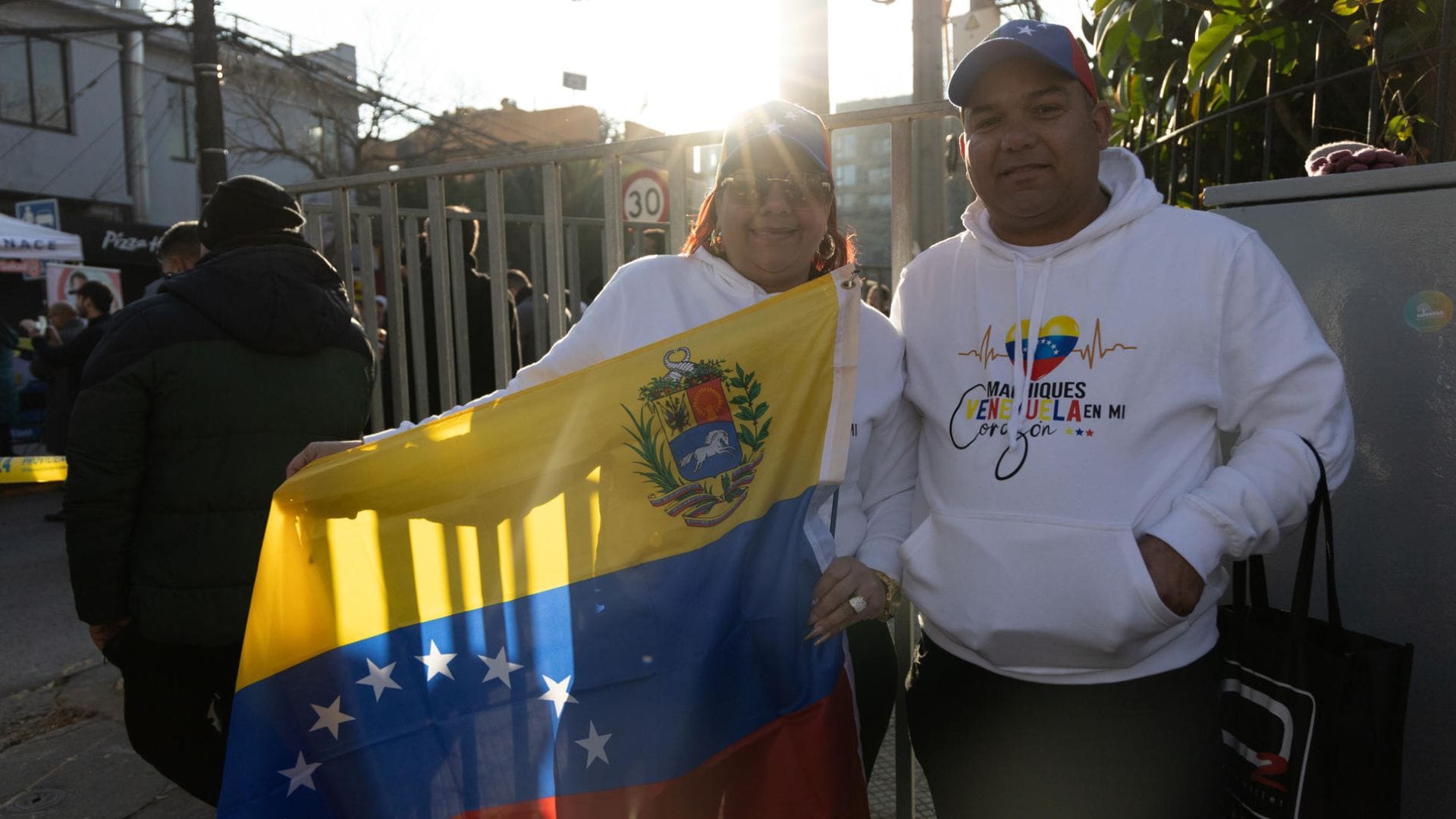 Histórica elección presidencial en Venezuela: Maduro promete respetar resultados