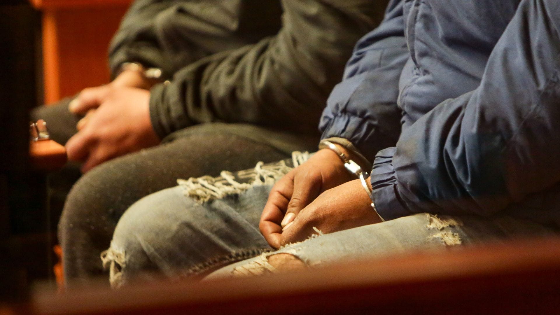 Tras hallazgo de cadáver de adolescente dentro de un tambor: Tres sujetos reciben prisión preventiva en La Pintana