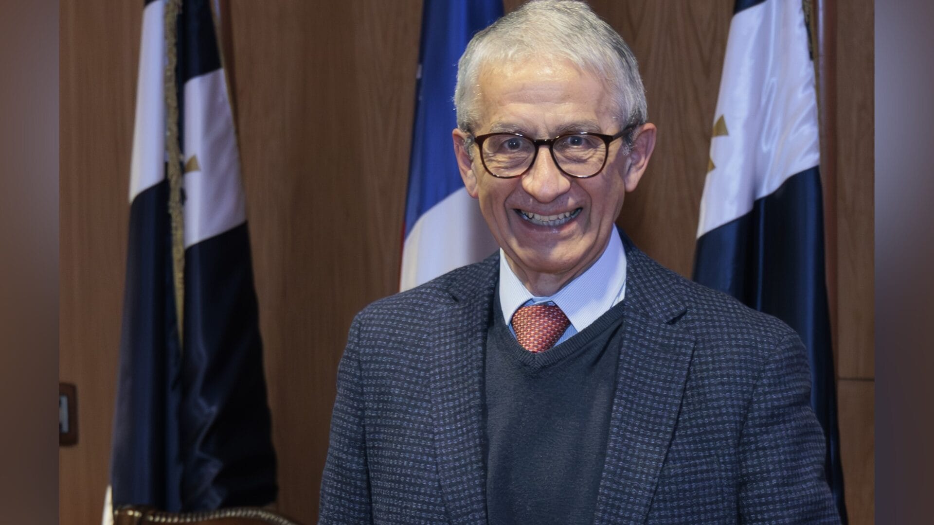 Director del Centro de Transición Energética USS se posiciona como uno de los investigadores más citados del mundo