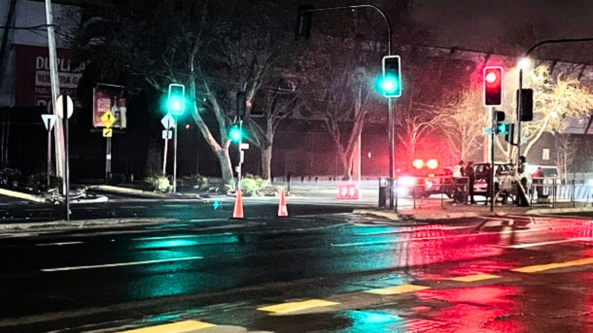 Conductor se entregó tras huir del accidente sin prestar ayuda: Violento atropello deja un fallecido en Las Condes