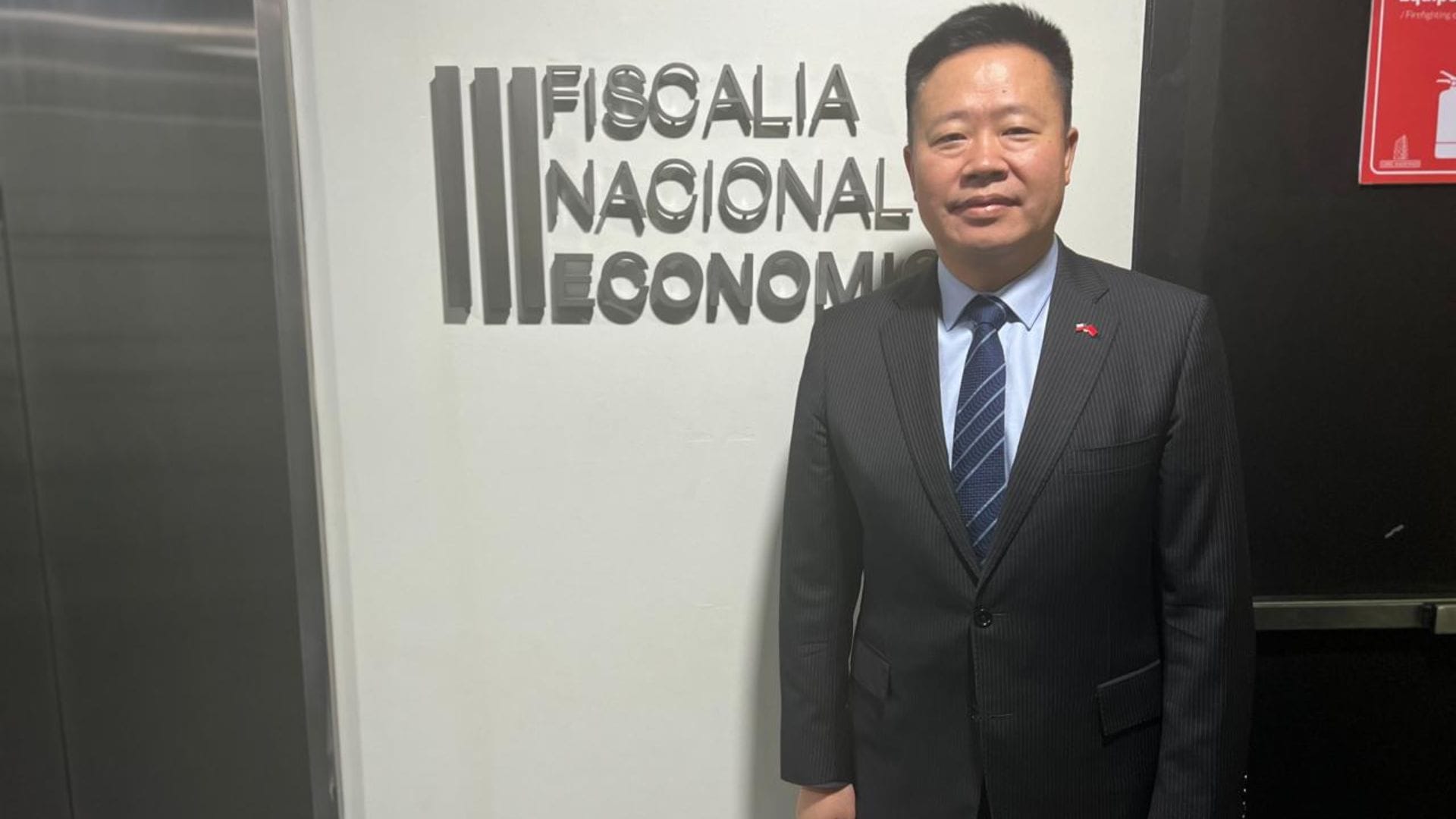 China defiende a importadoras de acero e insiste en proteccionismo local