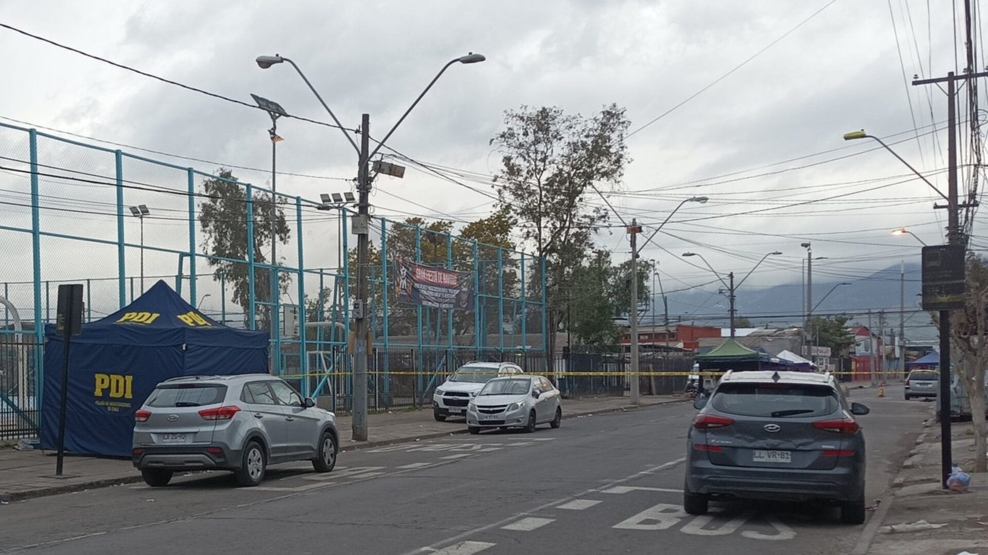 Cuerpo fue encontrado al costado de multicancha: Acribillan a hombre en La Pintana